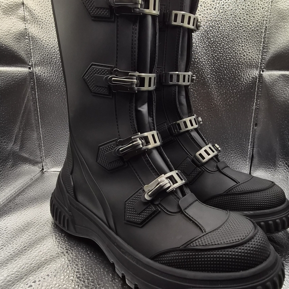 Dior Black Ankle Boots with Silver Buckles - Picture 3 of 13